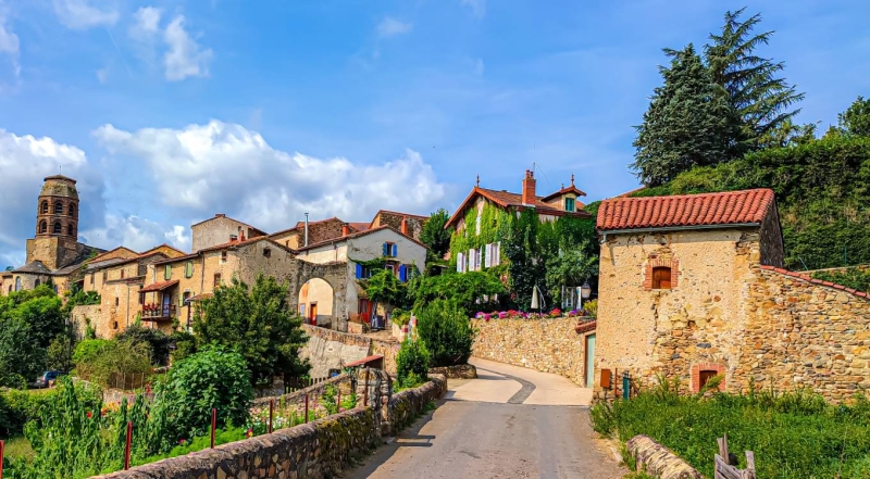 Le restaurant - L'Auberge de l'Abbaye - Lavaudieu - restaurant LAVAUDIEU
